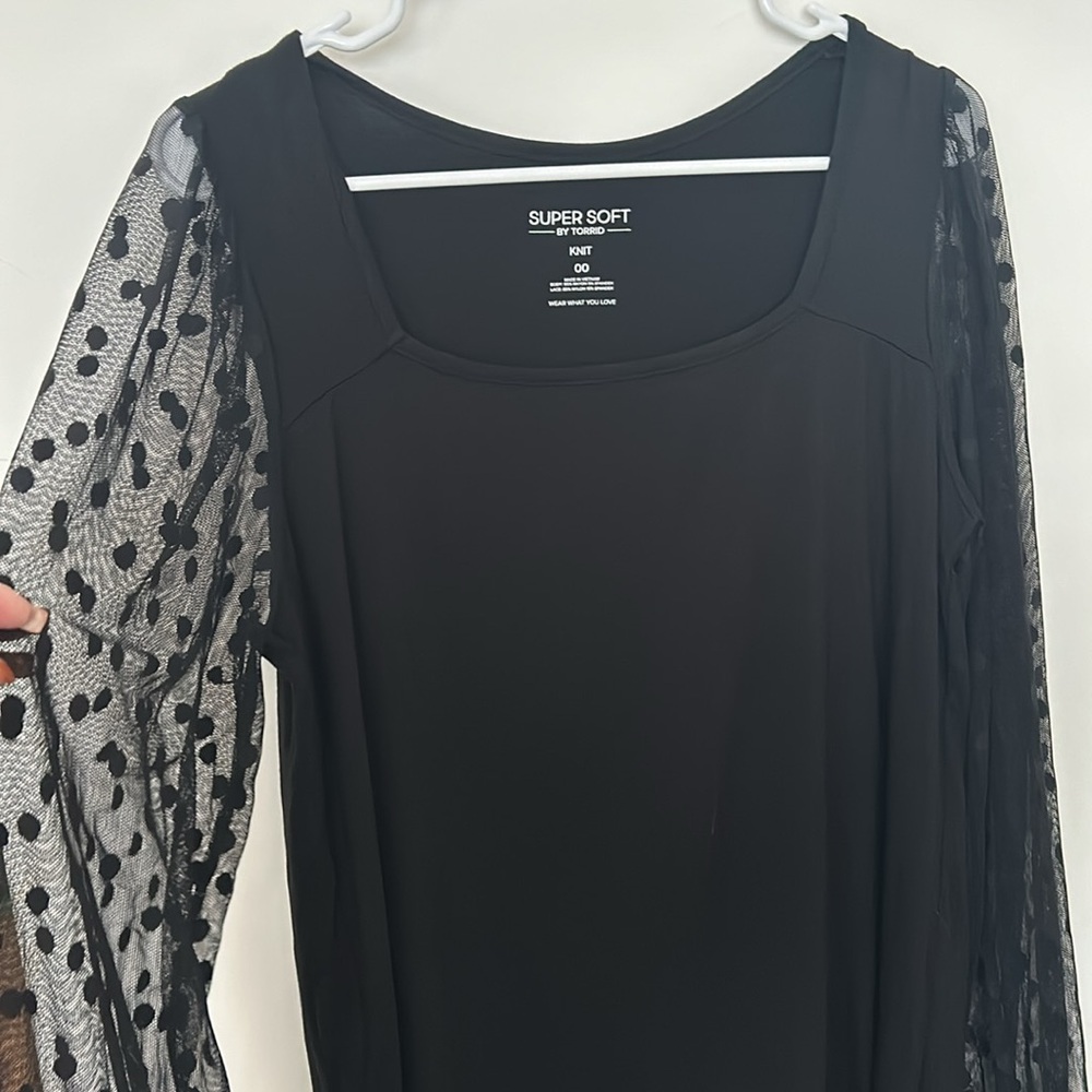TORRID Black Women's Top with Sheer Sleeves size M/L